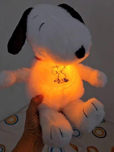 SNOOPY CON RESPIRACIÓN Y LUZ